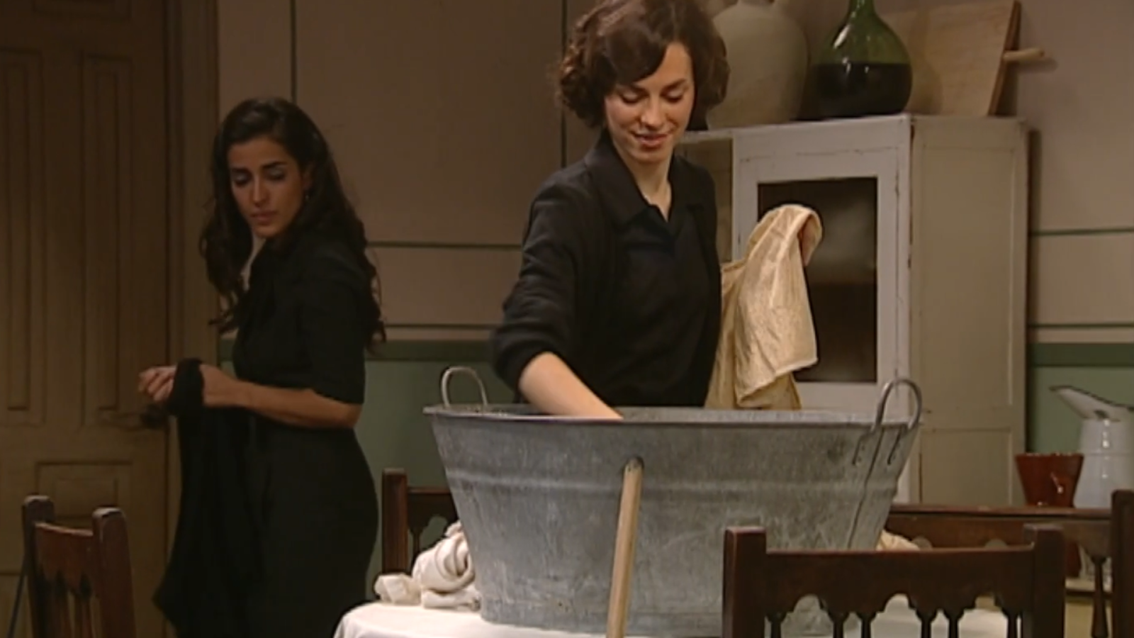 Amar en tiempos revueltos - T2 - Episodio 65 - Ver ahora