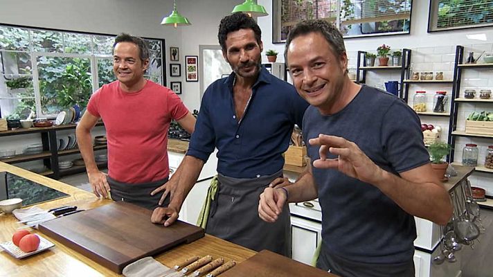 Torres en la cocina - Tartar de fuet y pizza suflada