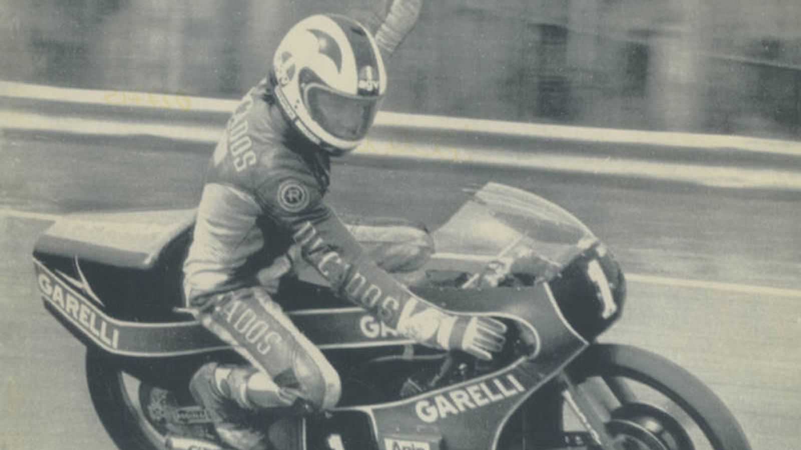 La familia y los amigos de Ángel Nieto le homenajean en La Zona Mixta - La tarde en 24h | Ver