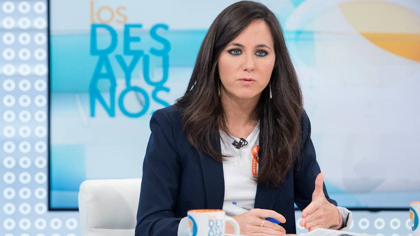 Podemos defiende España como un "país de países" frente a los "ataques brutales del PP" - Los desayunos | Ver