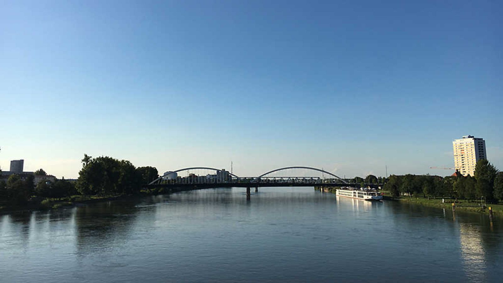 En Portada - Un pueblo en dos pases - ver ahora