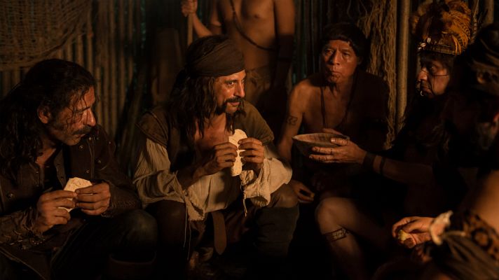 El Ministerio del Tiempo - El jefe de la tribu monta una fiesta para Pacino y Alonso