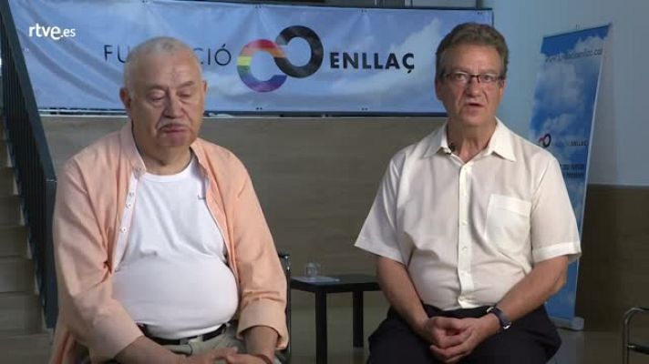  - Joan Andreu y José Mª Raduà de la Fundación Enllaç, estuvieron en Las Ramblas el 26 de junio de 1977