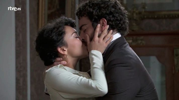 Acacias 38 - Diego y Blanca dan rienda suelta a la pasión