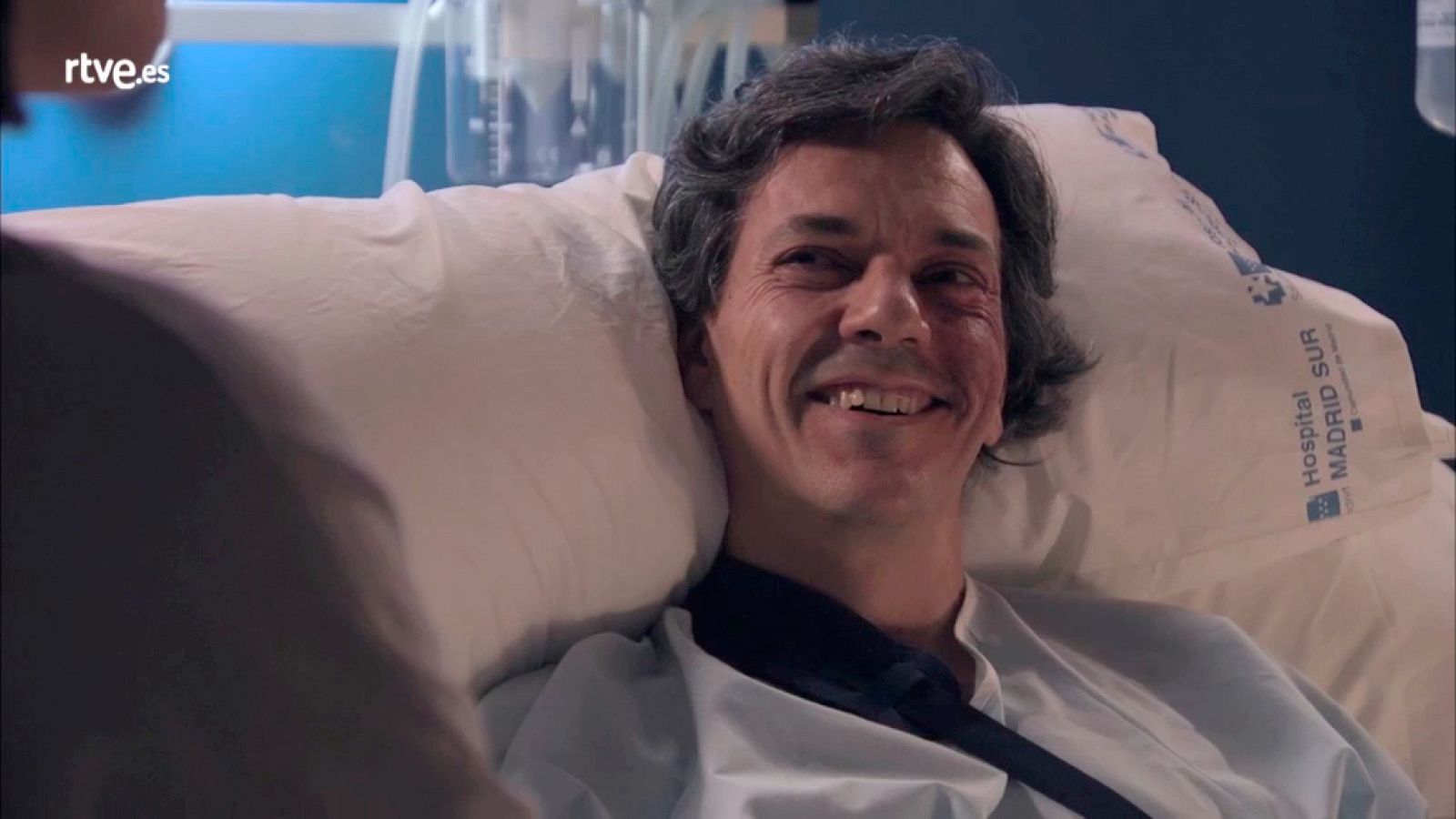 Servir y proteger - Martín se declara a Laura