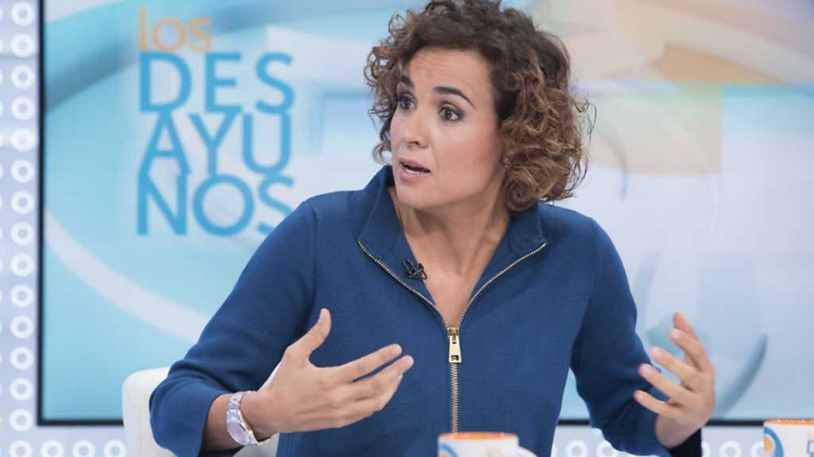 Los desayunos de TVE - Dolors Monserrat, ministra de Sanidad, Servicios sociales e Igualdad - ver ahora