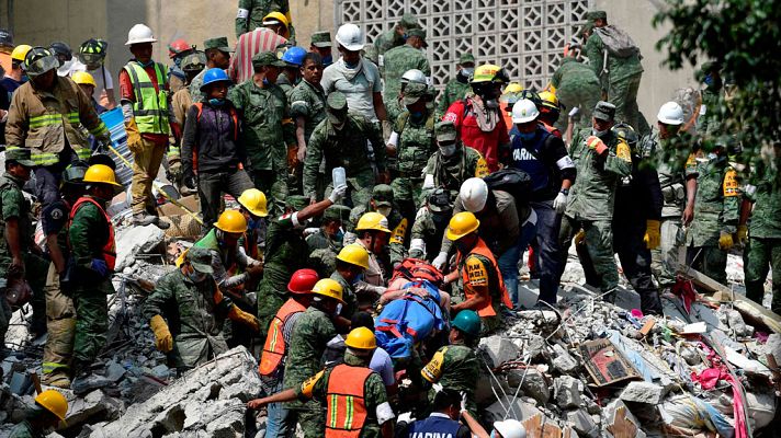 Telediario 1 - "Hemos escuchado tres chillidos de tres niños diferentes"