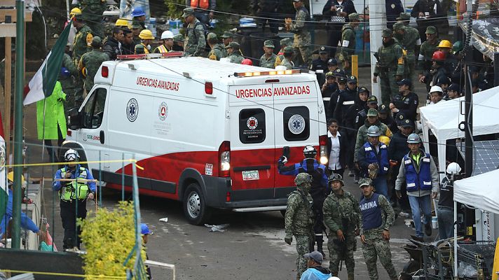 Telediario 1 - Diez españoles siguen desaparecidos tras el terremoto en México