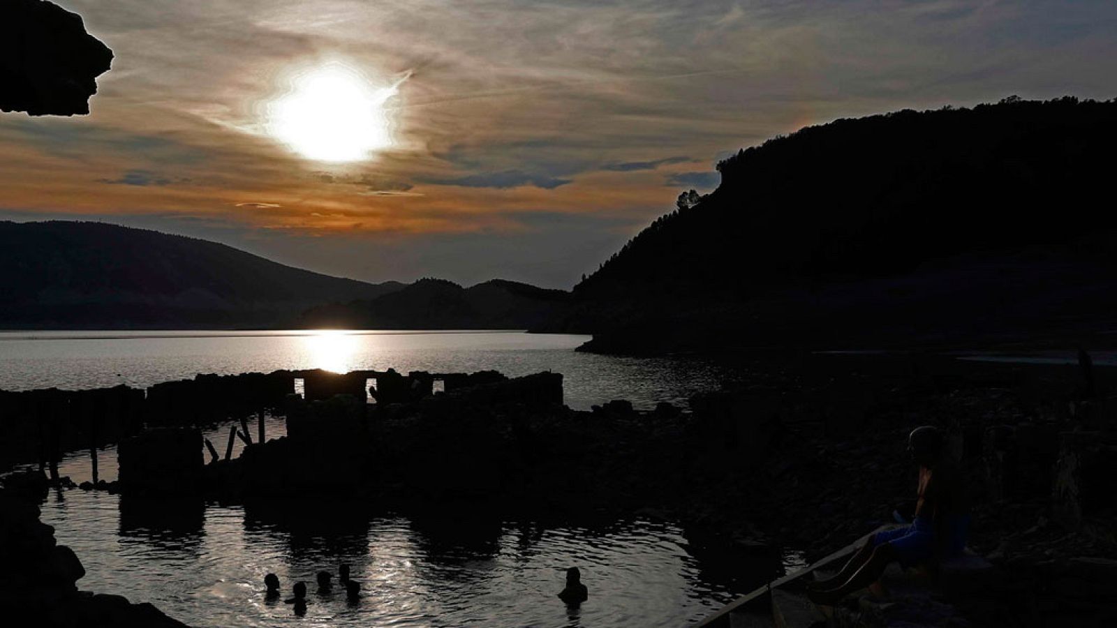 Los termómetros bajarán nordeste peninsular,  donde se esperan chubascos fuertes y persistentes