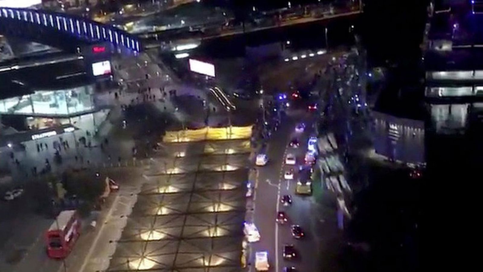 Seis heridos en Londres al ser rociados con una sustancia nociva | Ver