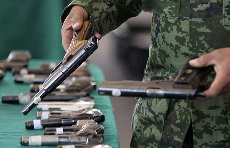 México lanza una campaña para desarmar a los ciudadanos | Ver