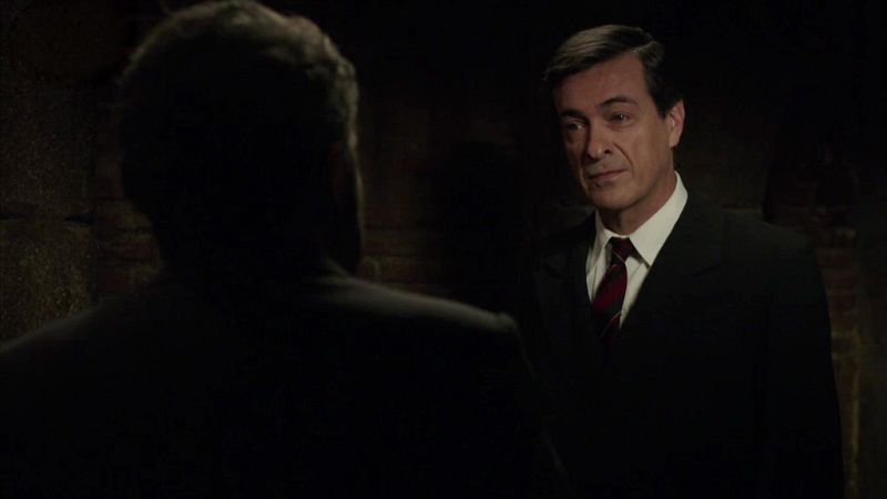 El Ministerio del Tiempo - Adolfo Su�rez, el mentor de Salvador