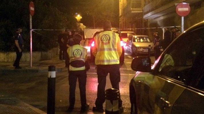 Telediario 1 - Muere una mujer de un disparo en la cabeza en Madrid