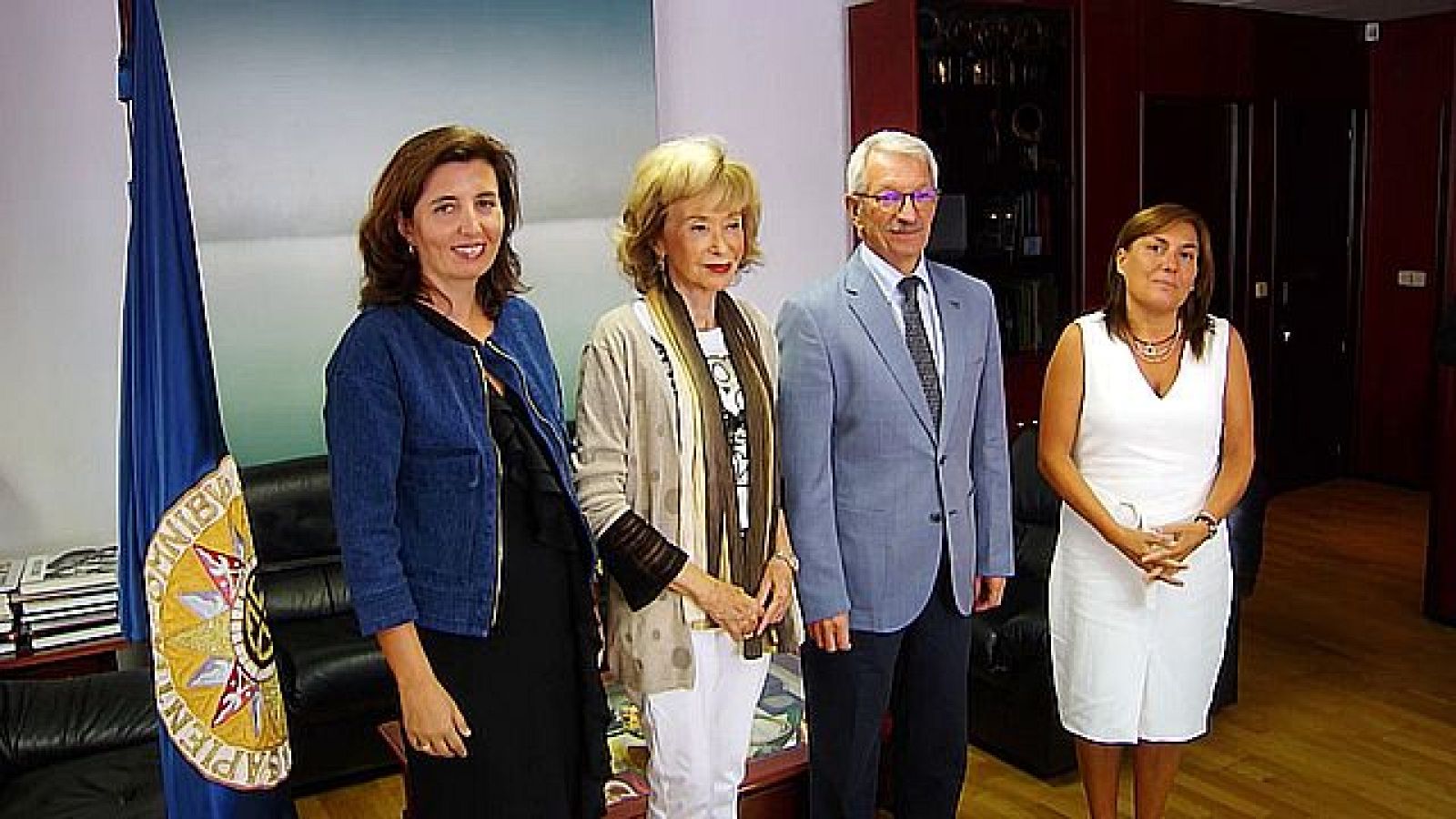 UNED - Mujeres por África