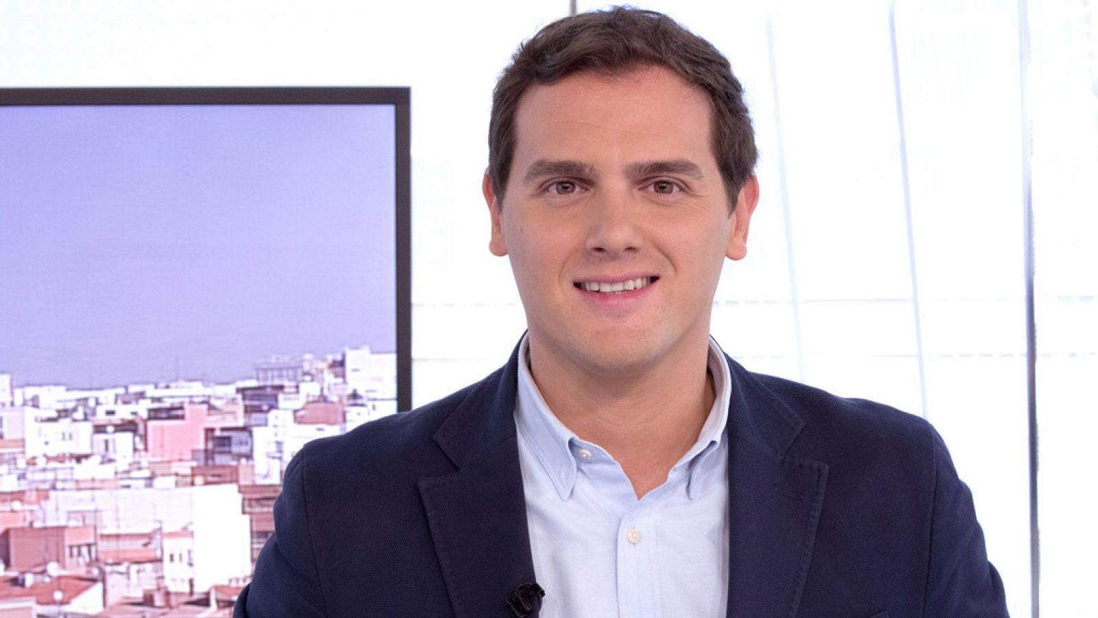 Albert Rivera: "Los mandos políticos de los mossos intentan poner trabas a la policía judicial" - Los desayunos | Ver