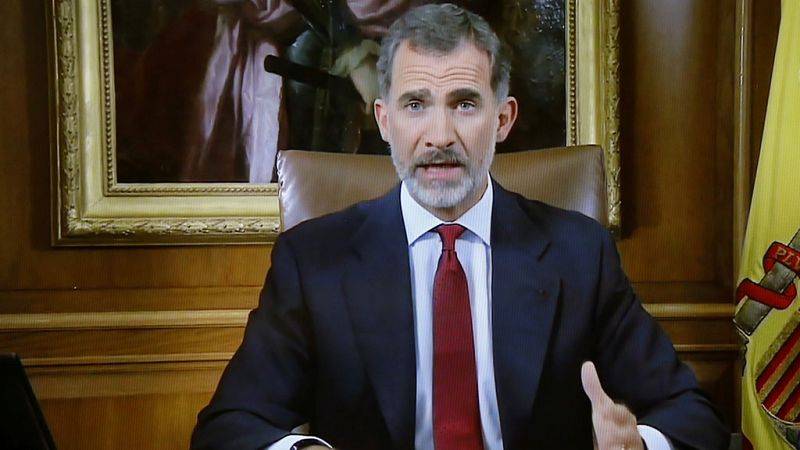 Felipe VI llama a los "legítimos poderes del Estado" a asegurar el orden constitucional