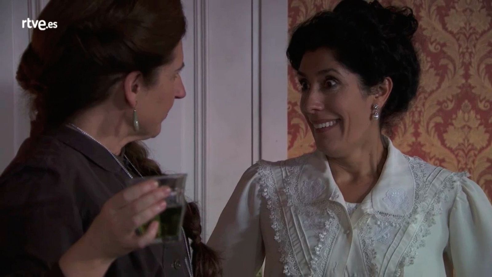 Acacias 38 - Rosina está embarazada