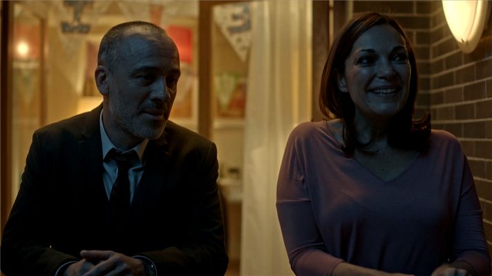 Estoy vivo - El regalo de Márquez hace que Laura recuerde a Andrés