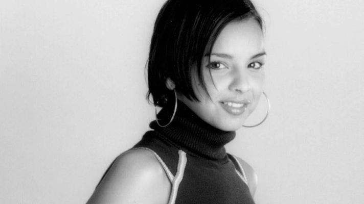 Operación Triunfo 2001 - Chenoa canta por primera vez en OT