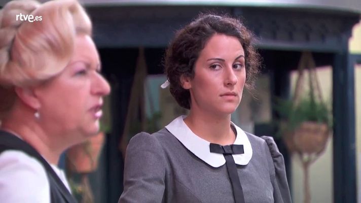 Acacias 38 - Lolita defiende el trabajo de Antoñito