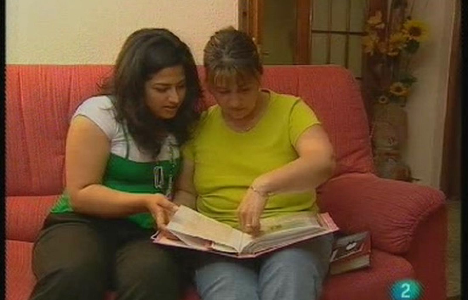 Reportatge:  Mares i fills: separació forçosa