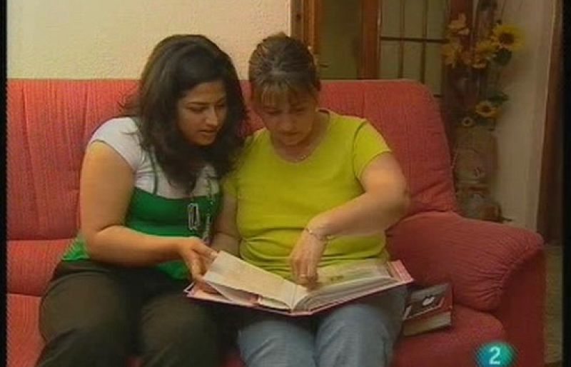 Els nous catalans - Mares i fills: separació forçosa