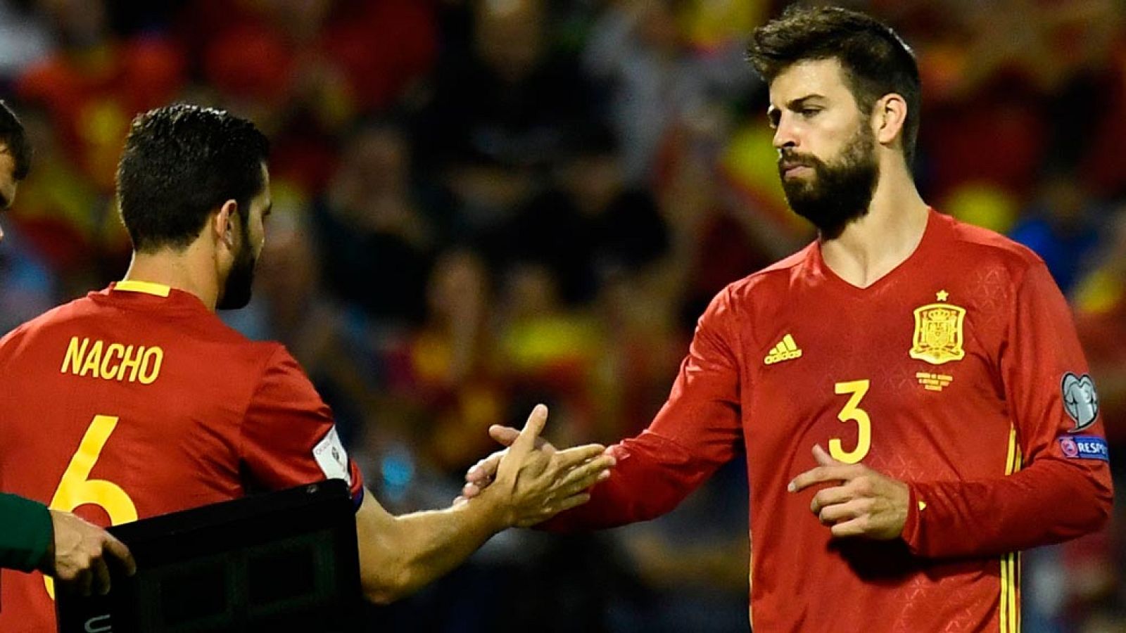 Clasificación Mundial 2018 | Piqué se va entre más aplausos que pitos | Ver