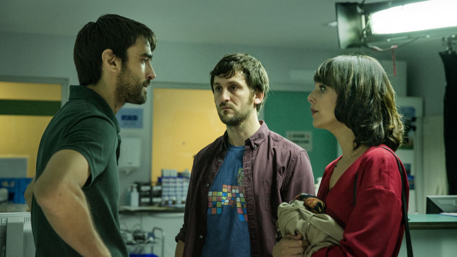 RTVE.es estrena el teaser tráiler de 'El aviso', la nueva película de Daniel Calparsoro con Raúl Arévalo | Ver