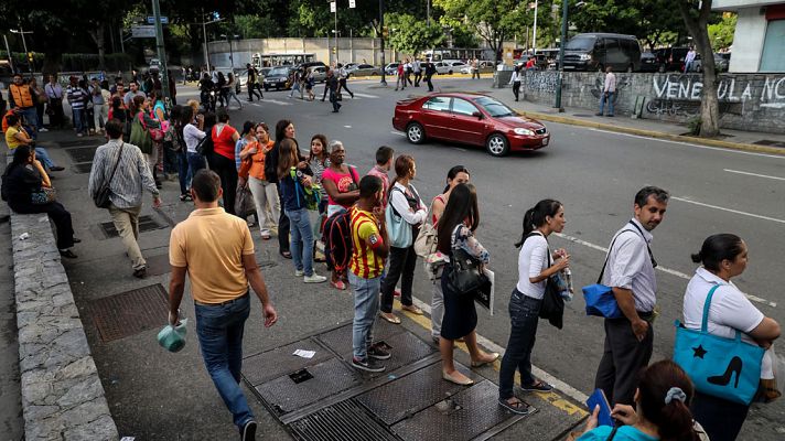 Telediario 1 - Unos 400.000 venezolanos han emigrado a Colombia en los últimos años