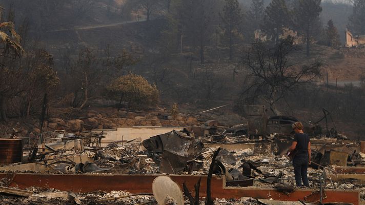 Informativo 24h - Los incendios de California queman casi 6.000 casas y negocios