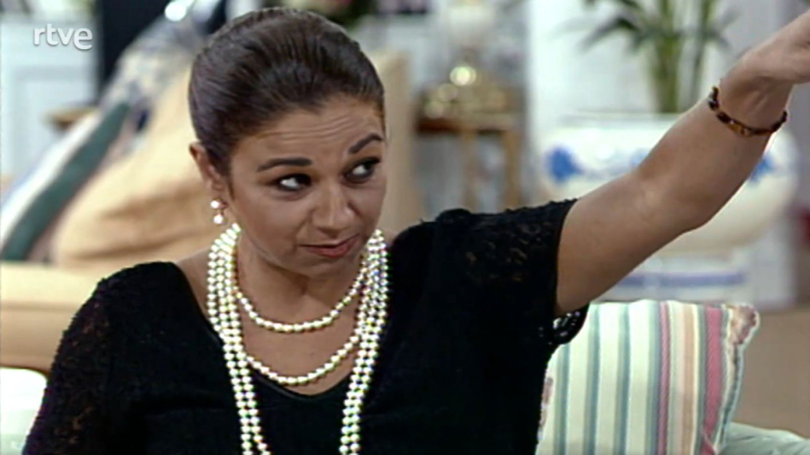 Hostal Royal Manzanares - Vestida de malva y tul