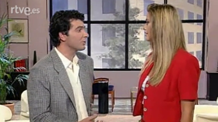 Teatro en el Archivo de RTVE - La revista - Cinco minutos nada menos