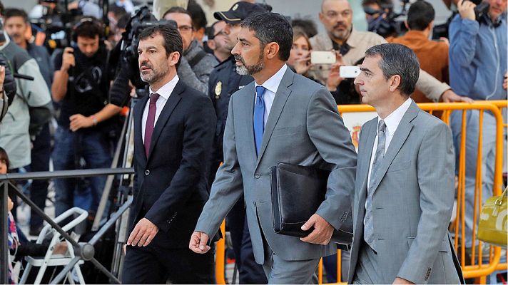 Telediario 1 - La juez deja en libertad a Trapero con medidas cautelares