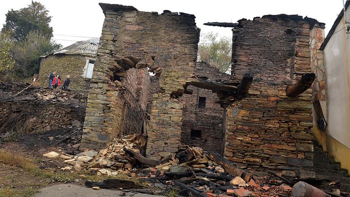 Informativo 24h - Miles de gallegos intentan recuperar su vida tras días de lucha contra el fuego