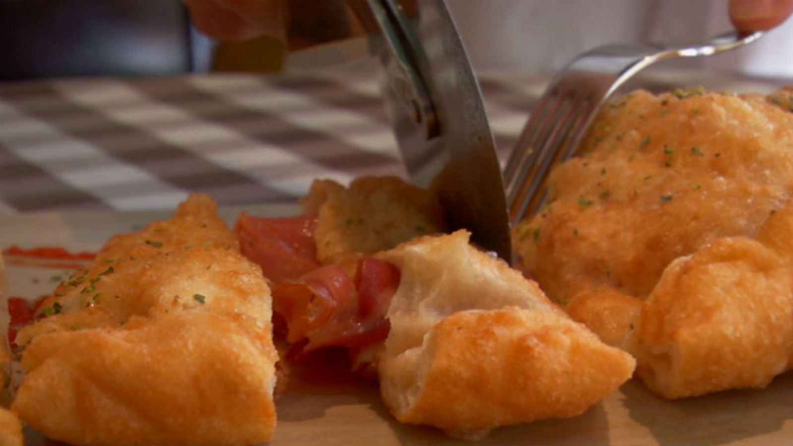 ¡A la rica pizza frita!