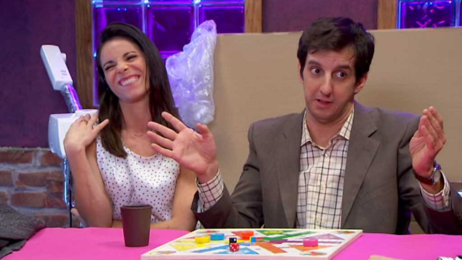 La Peluquería - Hermanos Triviales - ver ahora