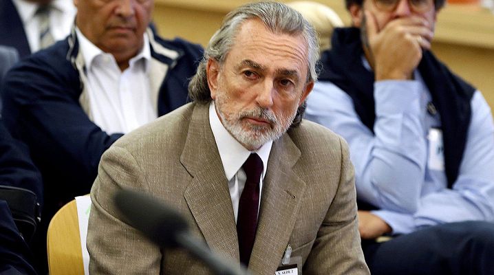 Telediario 1 - La Fiscalía concluye que Gürtel buscaba "contratos públicos a cambio de sobornos a funcionarios y autoridades del PP"