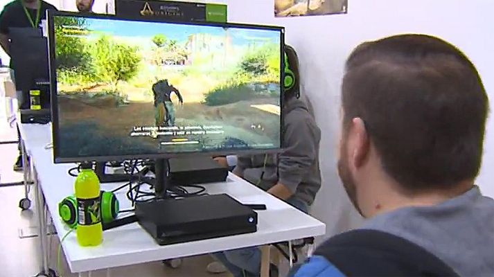 Telediario 1 - Madrid acoge el FanFest, una cita multitudinaria para probar algunos de los videojuegos más novedosos