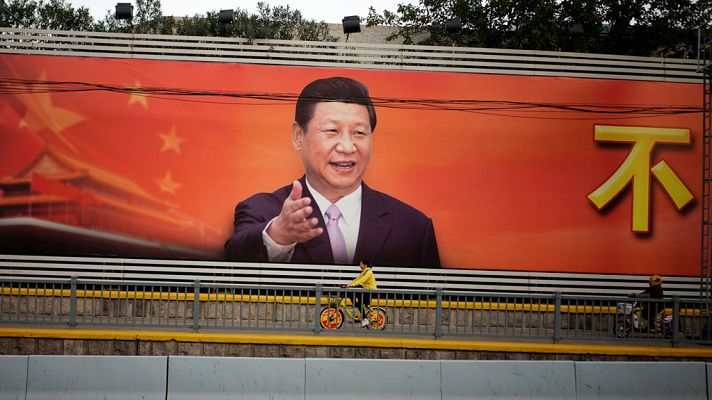 Telediario 1 - Xi Jinping clausura el XIX congreso del Partido Comunista Chino notablemente reforzado