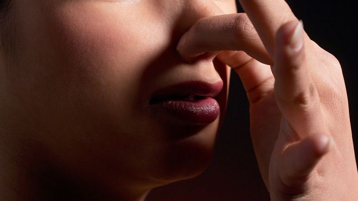 Telediario 1 - En Coria del Río, Sevilla, siguen los problemas debido a unos fuertes olores