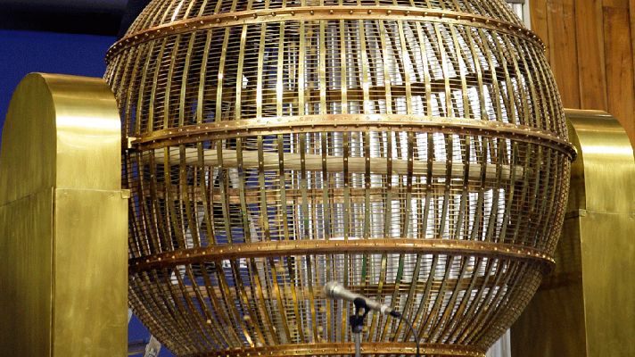 Telediario 1 - El 155, uno de los números más buscados para el sorteo de la Lotería de Navidad