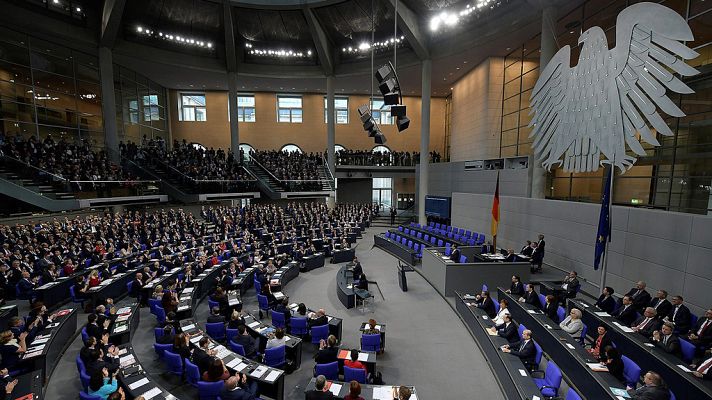 Telediario 1 - Se constituye el Bundestag