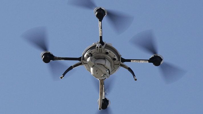 Informativo 24h - El Gobierno permitirá que los drones sobrevuelen ciudades y operen de noche