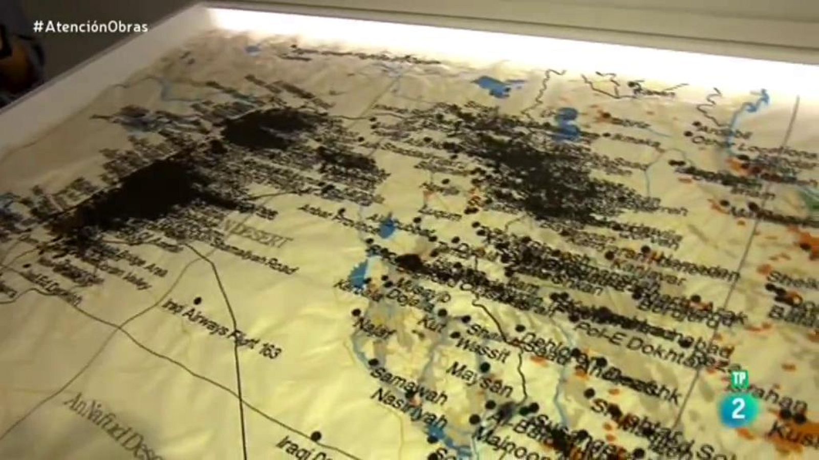 Atención Obras - 'Manchas de silencio', de Cristina Lucas