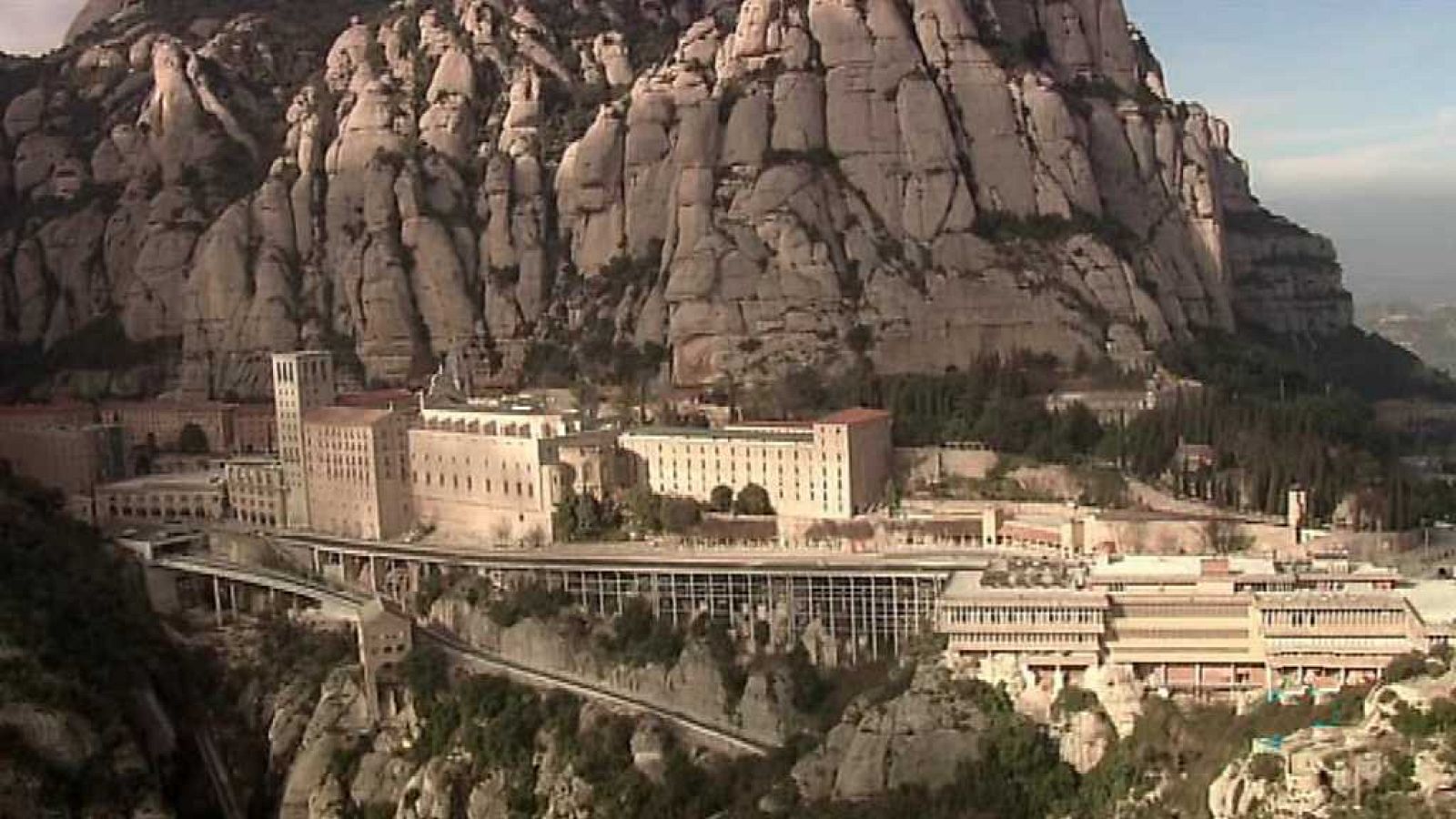 Otros documentales - En busca de esplendores secretos: Montserrat, el enigma de la Virgen Negra - ver ahora