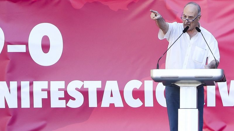 Frutos, ex secretario general del PCE, a los independentistas: "Yo soy un 'botifler' contra el racismo que estáis creando"