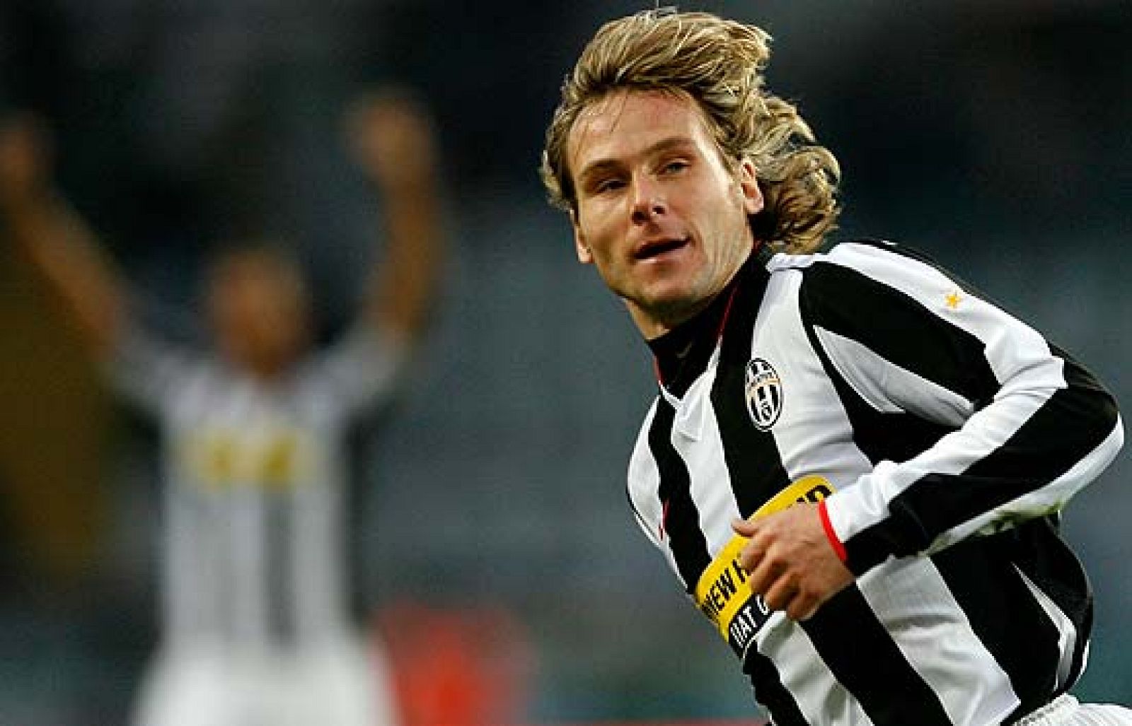 Nedved colgará las botas en junio | Ver