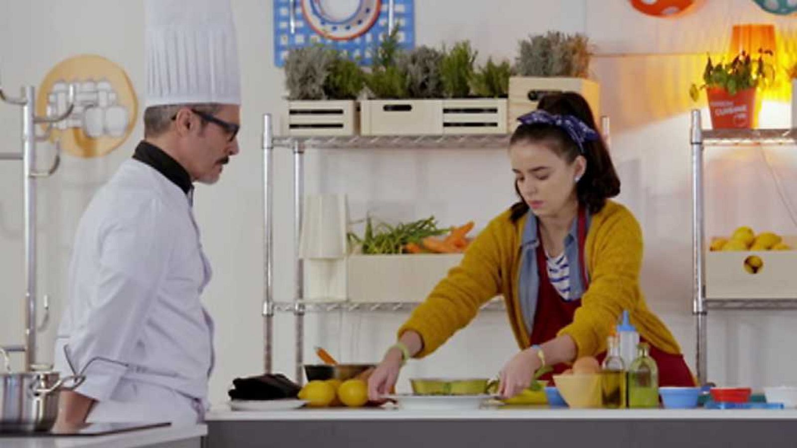 Capítulo 4 - Mónica Chef | Ver