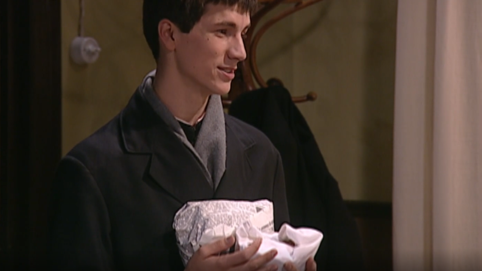 Amar en tiempos revueltos - T2 - Episodio 210 - Ver ahora