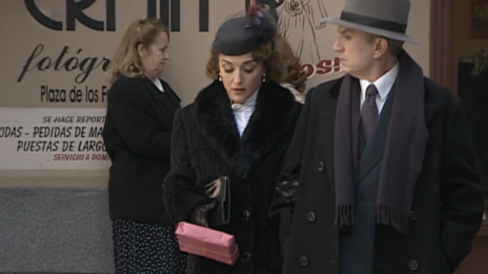 Amar en tiempos revueltos - Episodio 213